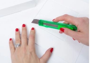 Nóż do papieru

Łamane ostrze TORRO 18 mm
Szerokość ostrza: 18 mm
Ostrze 7 - częściowe, łamane
Ergonomiczna rękojeść
Komplet - 12 sztuk